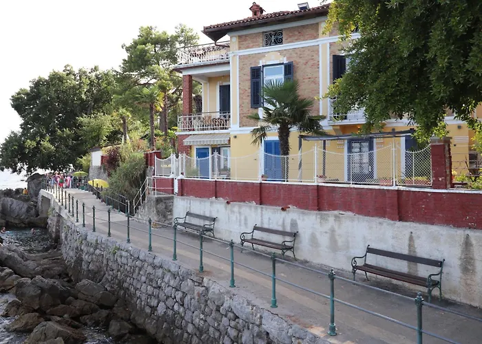 Appartement In Mery On The Sea Opatija